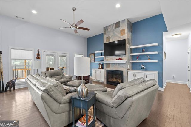 212 Overlook Way, Carrollton, GA 30117