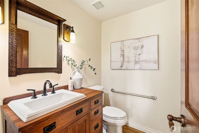 11113 NE 38th Place, Bellevue, WA 98004