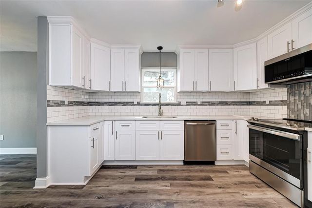 3918 Stillview Drive, Houston, TX 77068