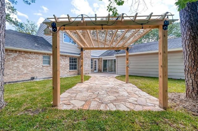 3918 Stillview Drive, Houston, TX 77068