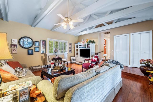 5627 N Kavanagh Avenue, Fresno, CA 93711