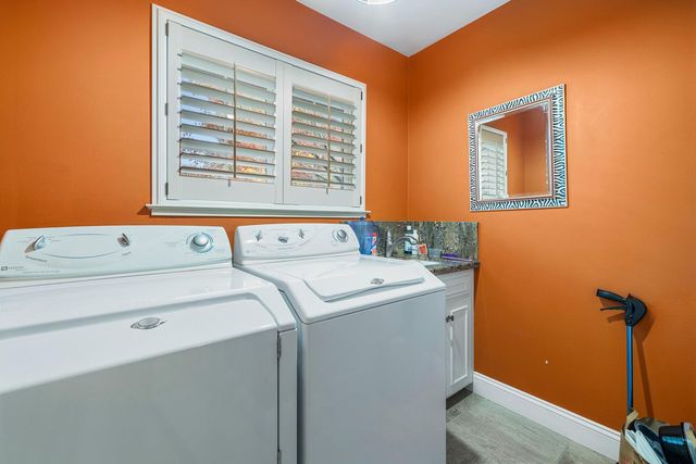 5627 N Kavanagh Avenue, Fresno, CA 93711