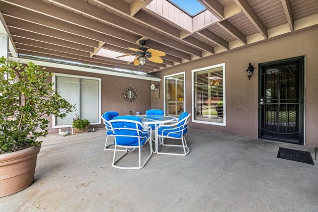 5627 N Kavanagh Avenue, Fresno, CA 93711