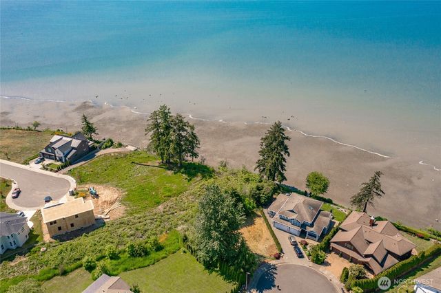 16 Seaside Drive, Blaine, WA 98230