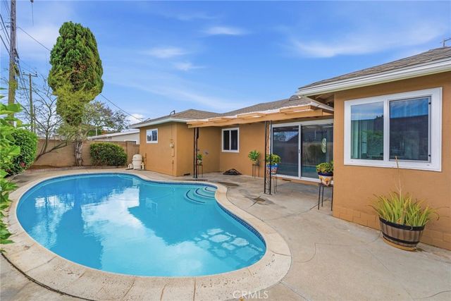 19402 S Enslow S, Carson, CA 90746