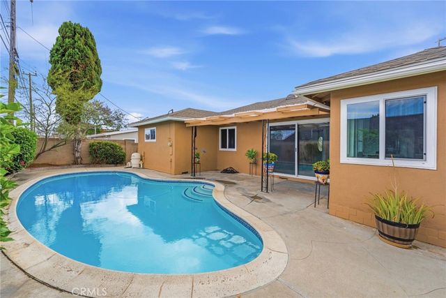 19402 S Enslow S, Carson, CA 90746