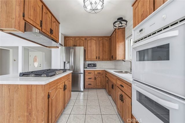 19402 S Enslow S, Carson, CA 90746