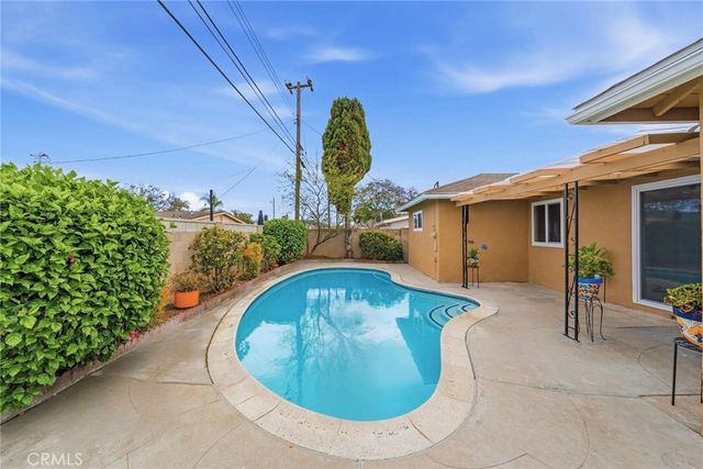 19402 S Enslow S, Carson, CA 90746