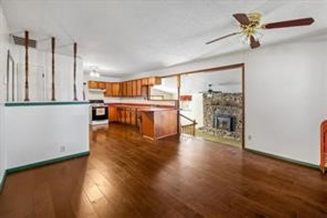 1203 I Street, Bentonville, AR 72712