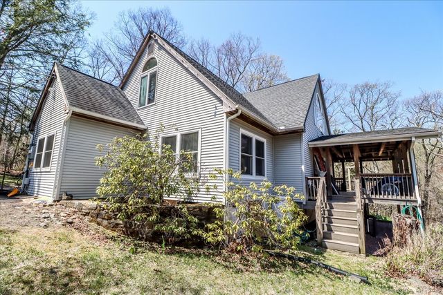 5 Laurel Hill Road North, Sherman, CT 06784