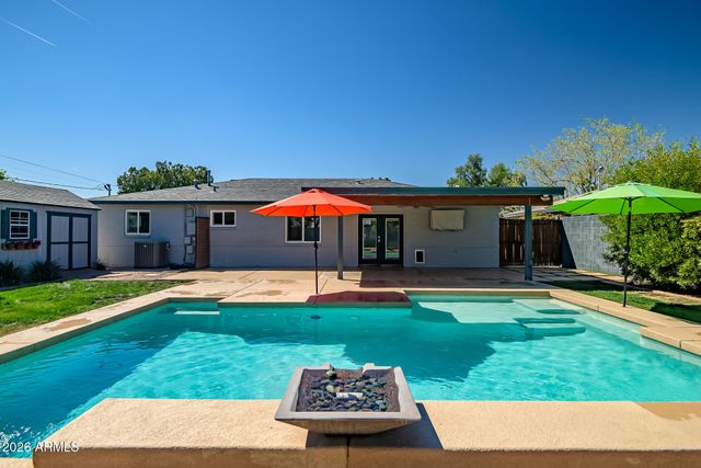 5311 N 8th Avenue, Phoenix, AZ 85013