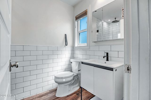 5311 N 8th Avenue, Phoenix, AZ 85013