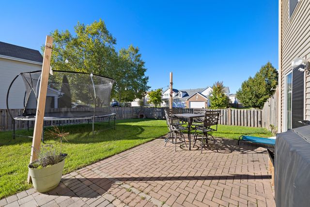 1134 Spinnaker Street, Pingree Grove, IL 60140