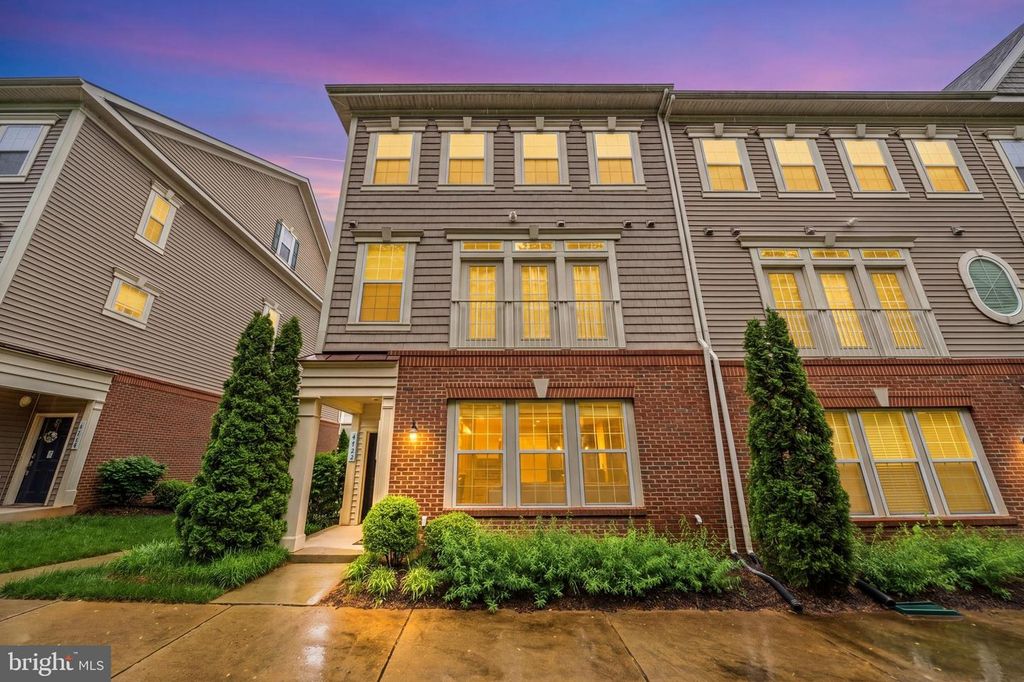 4724 DANE RIDGE CIR, Woodbridge, VA 22193