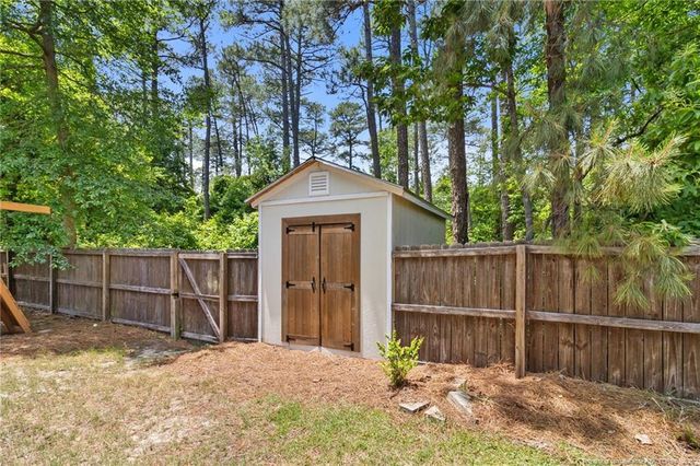 85 Lakewood View, Sanford, NC 27332