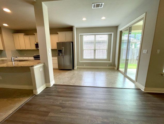 218 Summer Pointe DR, Buda, TX 78610