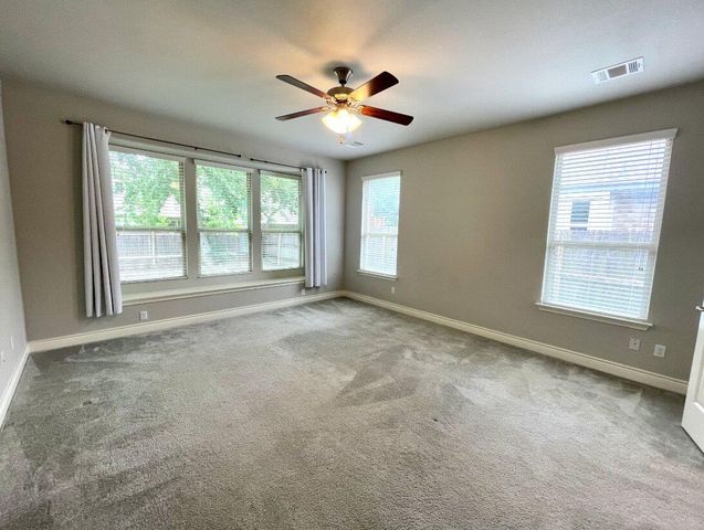 218 Summer Pointe DR, Buda, TX 78610