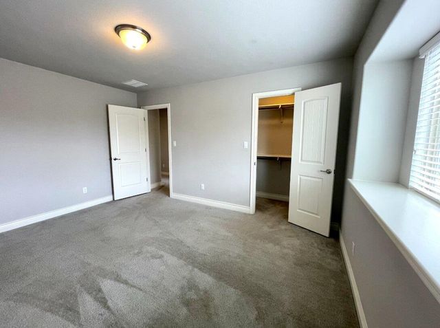 218 Summer Pointe DR, Buda, TX 78610