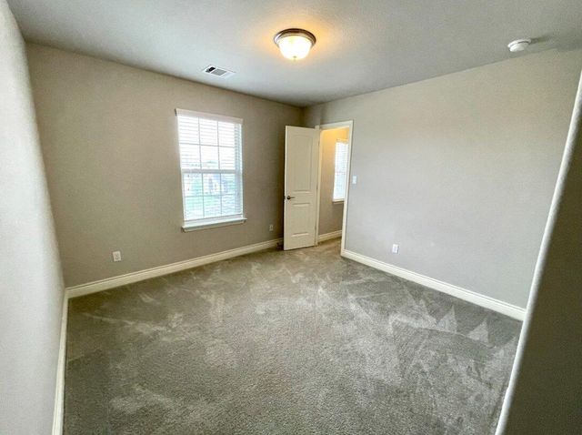 218 Summer Pointe DR, Buda, TX 78610