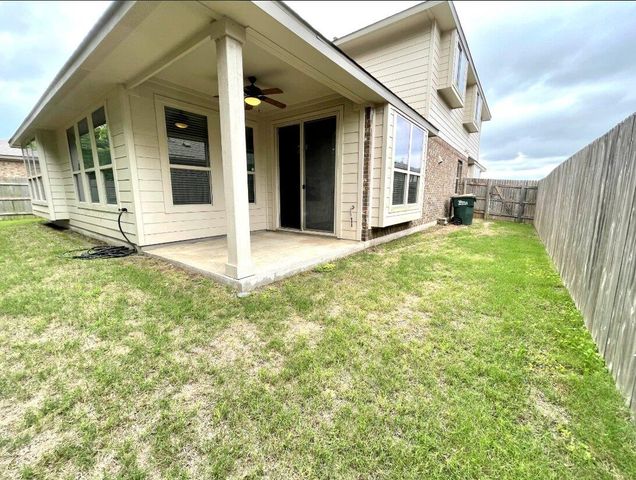 218 Summer Pointe DR, Buda, TX 78610