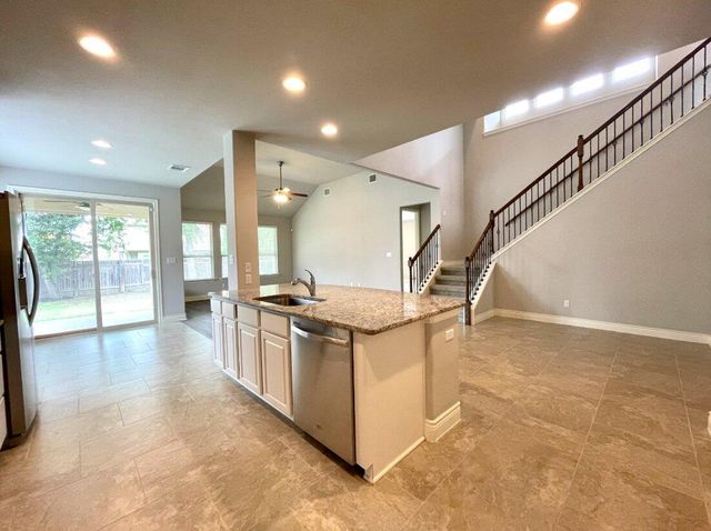 218 Summer Pointe DR, Buda, TX 78610