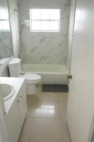 201 Maplewood Drive 201, Greenacres, FL 33415