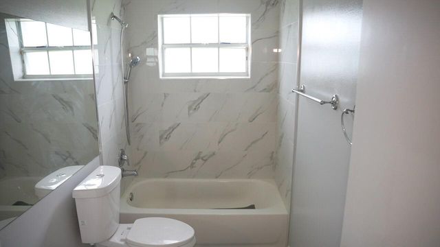 201 Maplewood Drive 201, Greenacres, FL 33415