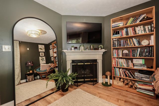 18 Suffolk Ct Unit 159, Bedford, NH 03110