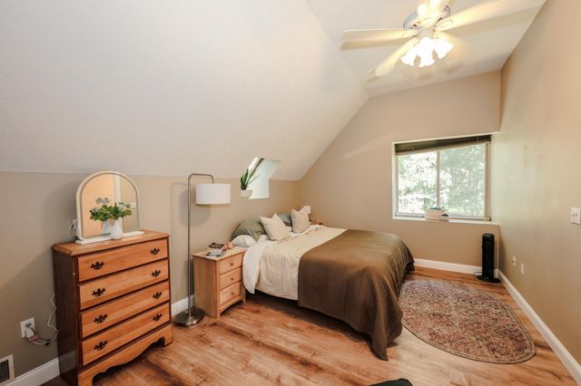 18 Suffolk Ct Unit 159, Bedford, NH 03110