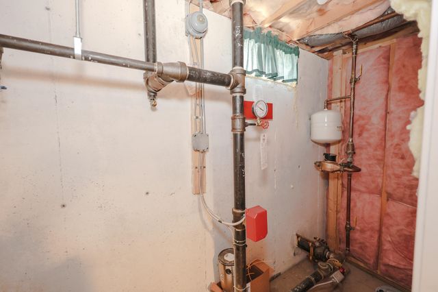 18 Suffolk Ct Unit 159, Bedford, NH 03110