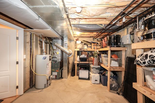 18 Suffolk Ct Unit 159, Bedford, NH 03110