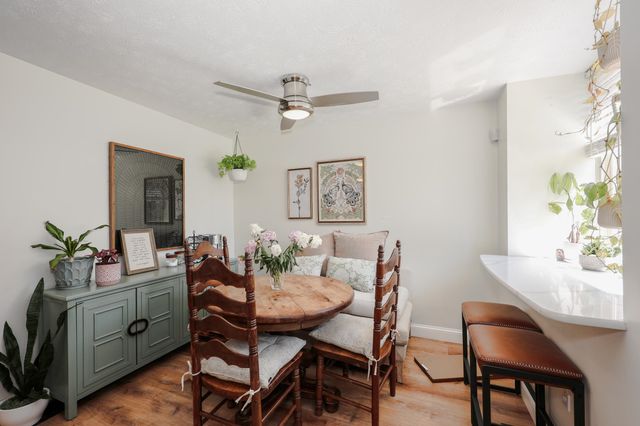 18 Suffolk Ct Unit 159, Bedford, NH 03110