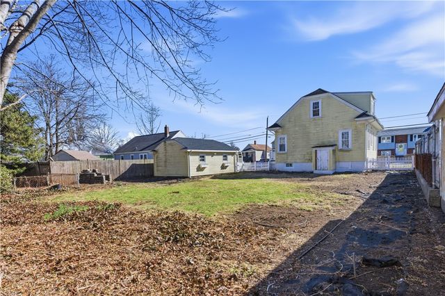 220 Vincent Avenue, East Providence, RI 02914