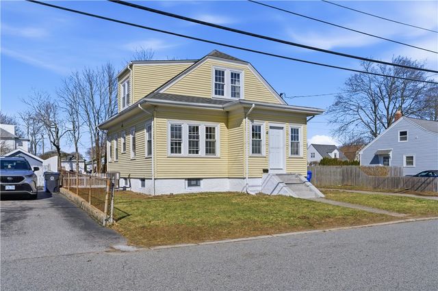 220 Vincent Avenue, East Providence, RI 02914
