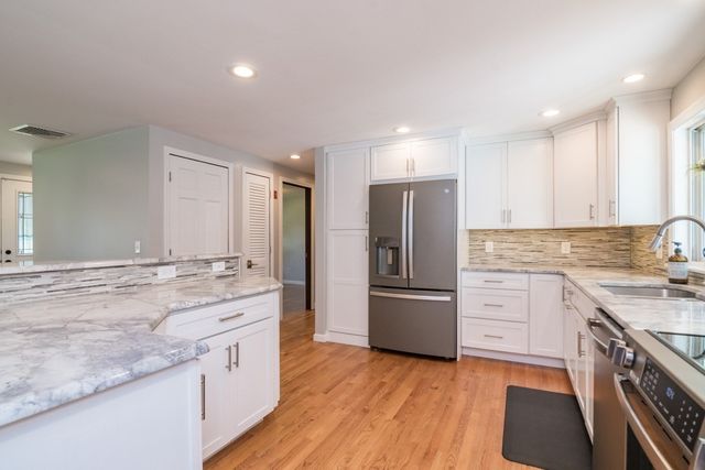 12 Linda Dr, Westfield, MA 01085