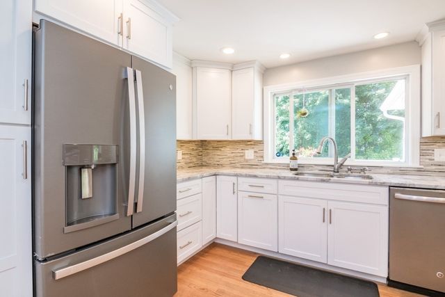 12 Linda Dr, Westfield, MA 01085