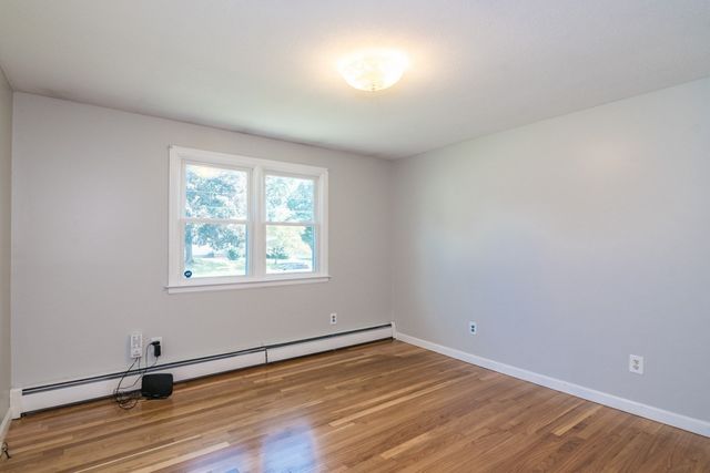 12 Linda Dr, Westfield, MA 01085