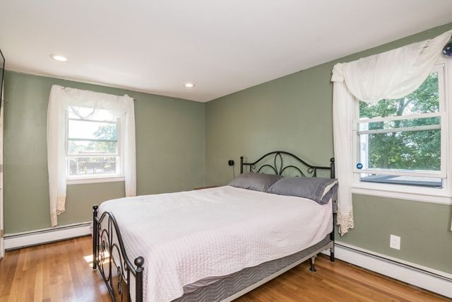 12 Linda Dr, Westfield, MA 01085