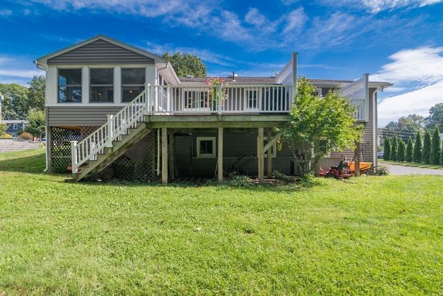 12 Linda Dr, Westfield, MA 01085