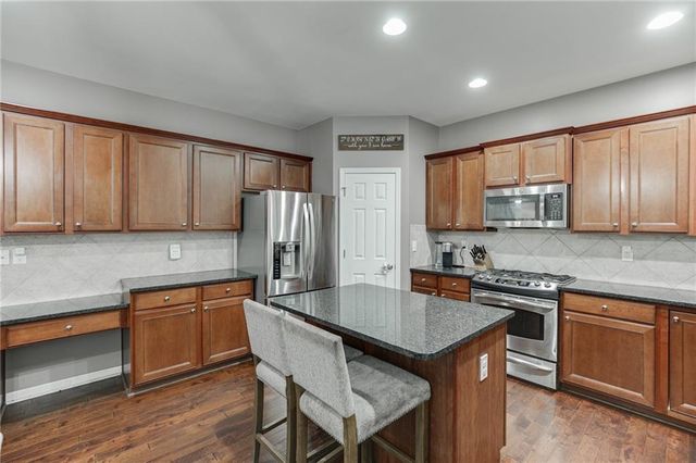 739 Avonley Creek Trace, Sugar Hill, GA 30518