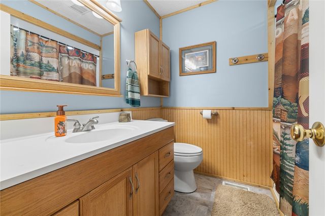 823 N Oak Street, Harrison, AR 72601