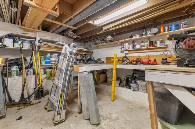 823 N Oak Street, Harrison, AR 72601