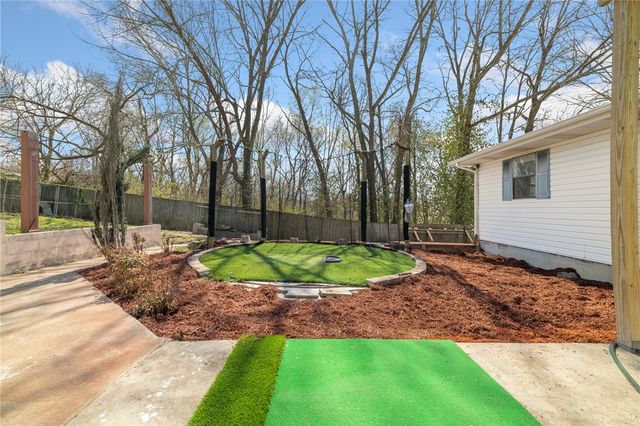 823 N Oak Street, Harrison, AR 72601