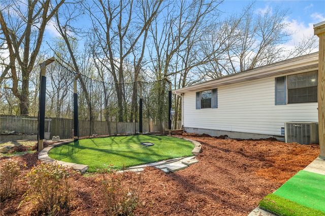 823 N Oak Street, Harrison, AR 72601