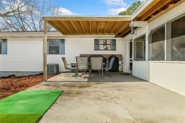 823 N Oak Street, Harrison, AR 72601