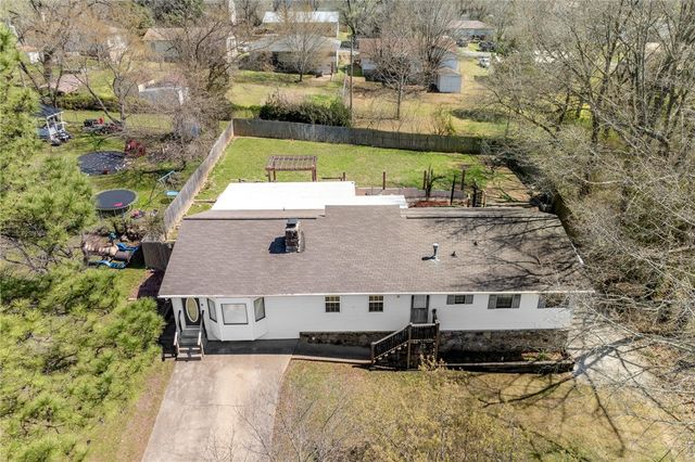 823 N Oak Street, Harrison, AR 72601