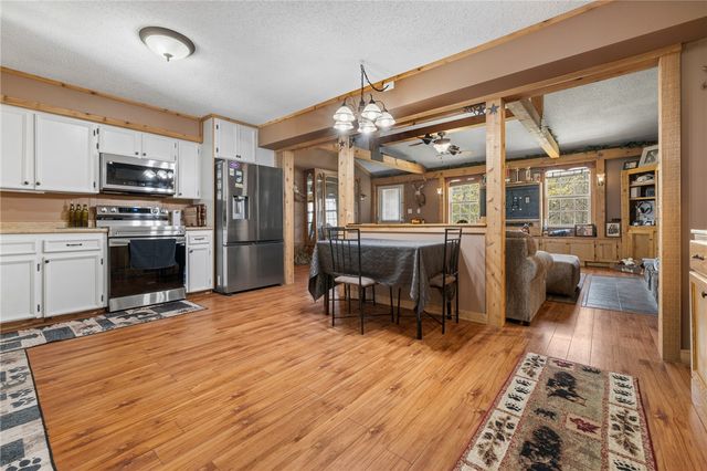 823 N Oak Street, Harrison, AR 72601