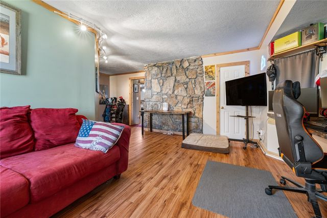 823 N Oak Street, Harrison, AR 72601