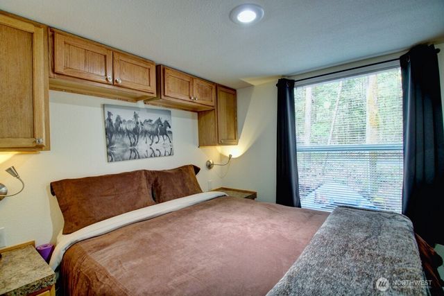 33 2 Wilderness Way, Deming, WA 98244