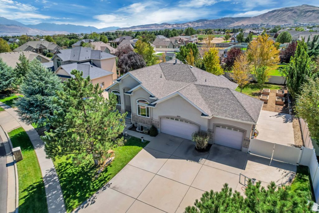 6093 W HERITAGE HILL LN, Herriman, UT 84096 — photo 4